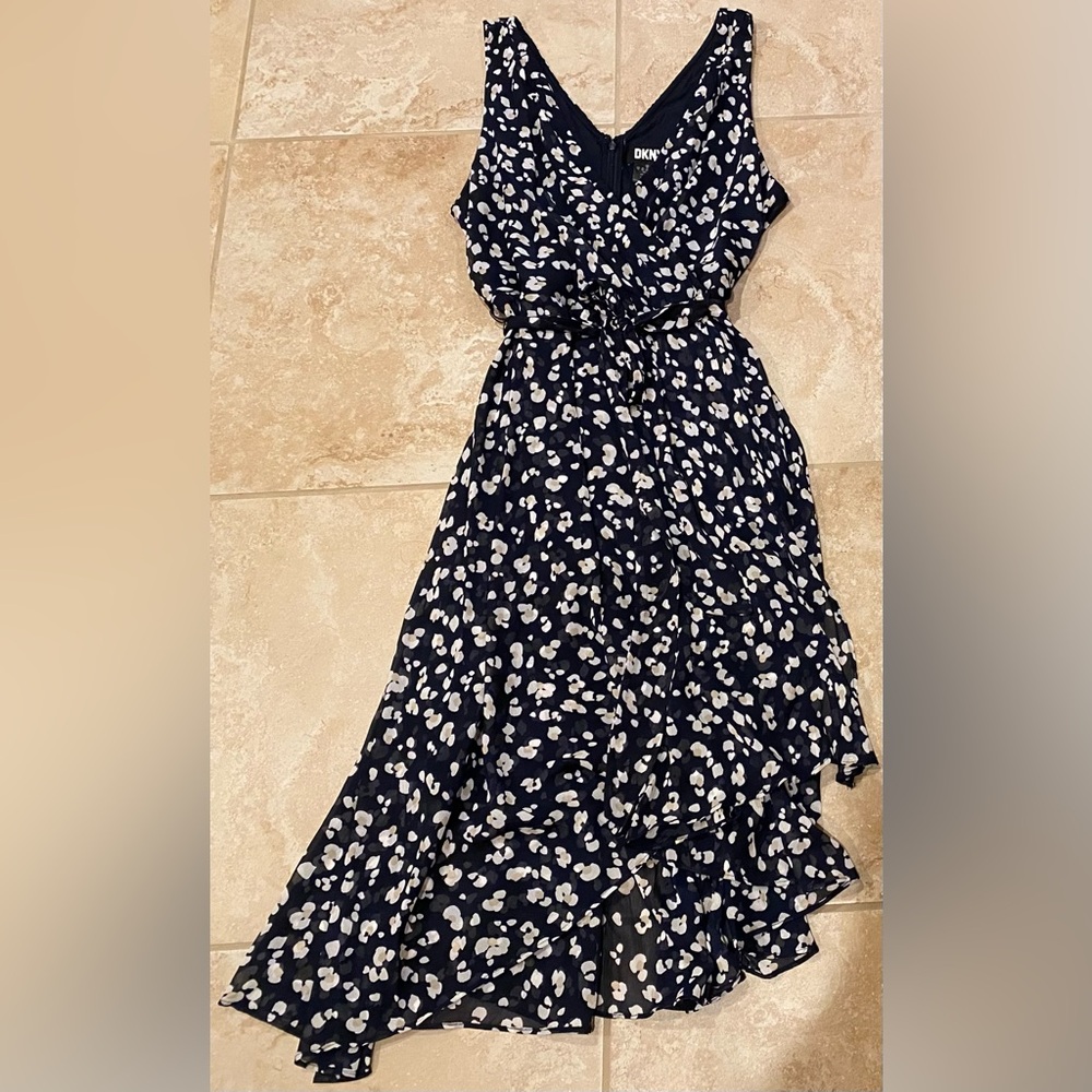 DKNY Navy and White Floral Wrap V-Neck Sleeveless
High Low Maxi Dress - Size 12